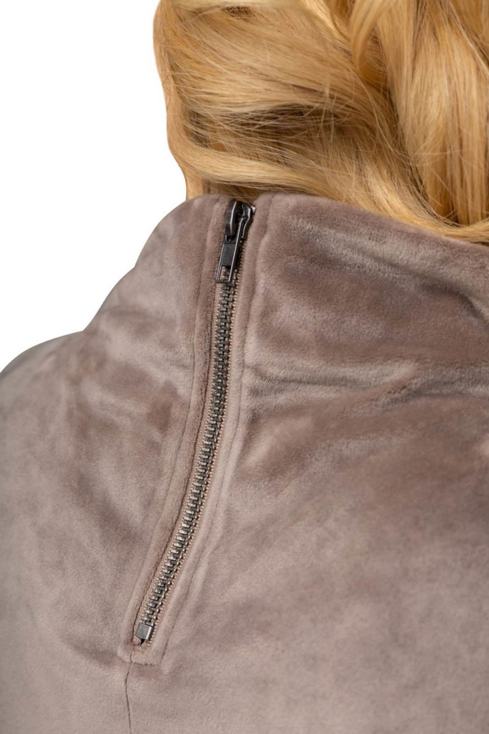 Костюм с декором на груди и замочком на спинке (Размер: L) (Цвет: бежевый)