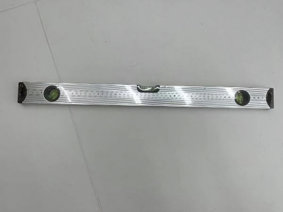 Уровень строительный алюминиевый Lamboss, 3 глазка, 60см