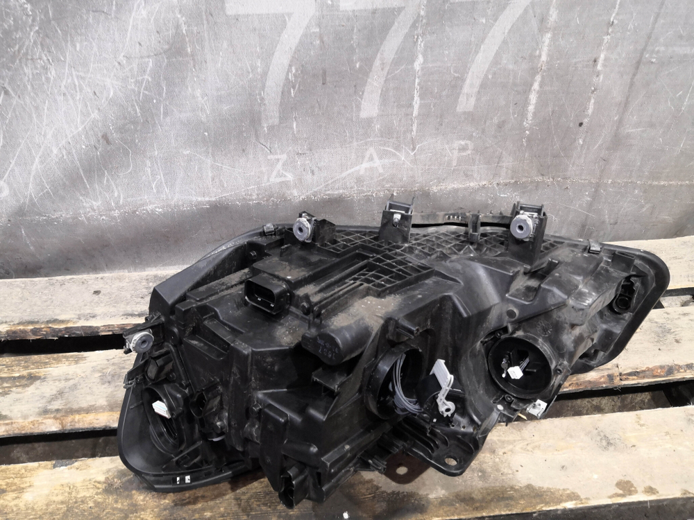 Фара правая LED BMW 2-Series  Active Tourer F45 18-22 Б/У Оригинал 873864204