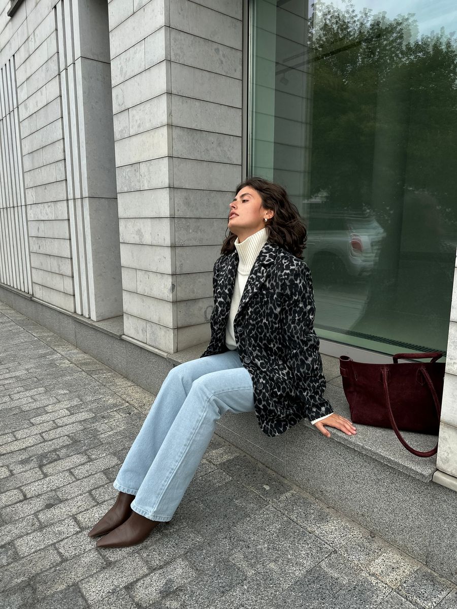 Пальто из смесовой шерсти укороченное леопард серый