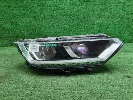 Фара правая VW Passat B8 (2014-2020) LED