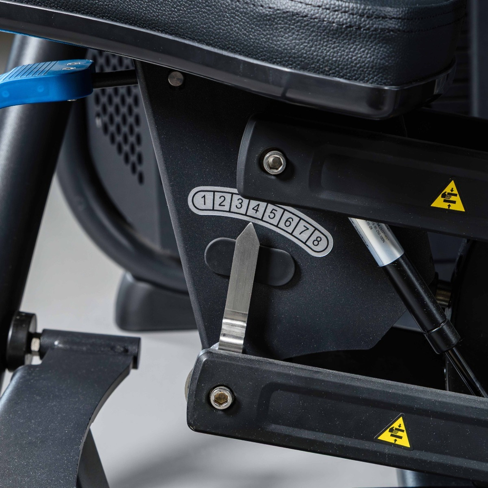 E7008 Жим от груди вертикальный. Стек 135 кг