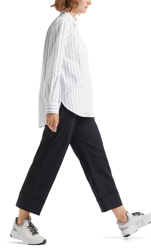 Брюки с широкими штанинами