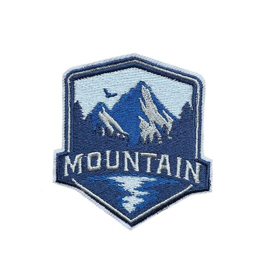 Нашивка термоаппликация на одежду и  на рюкзак. Mountain. Горы. Путешествия