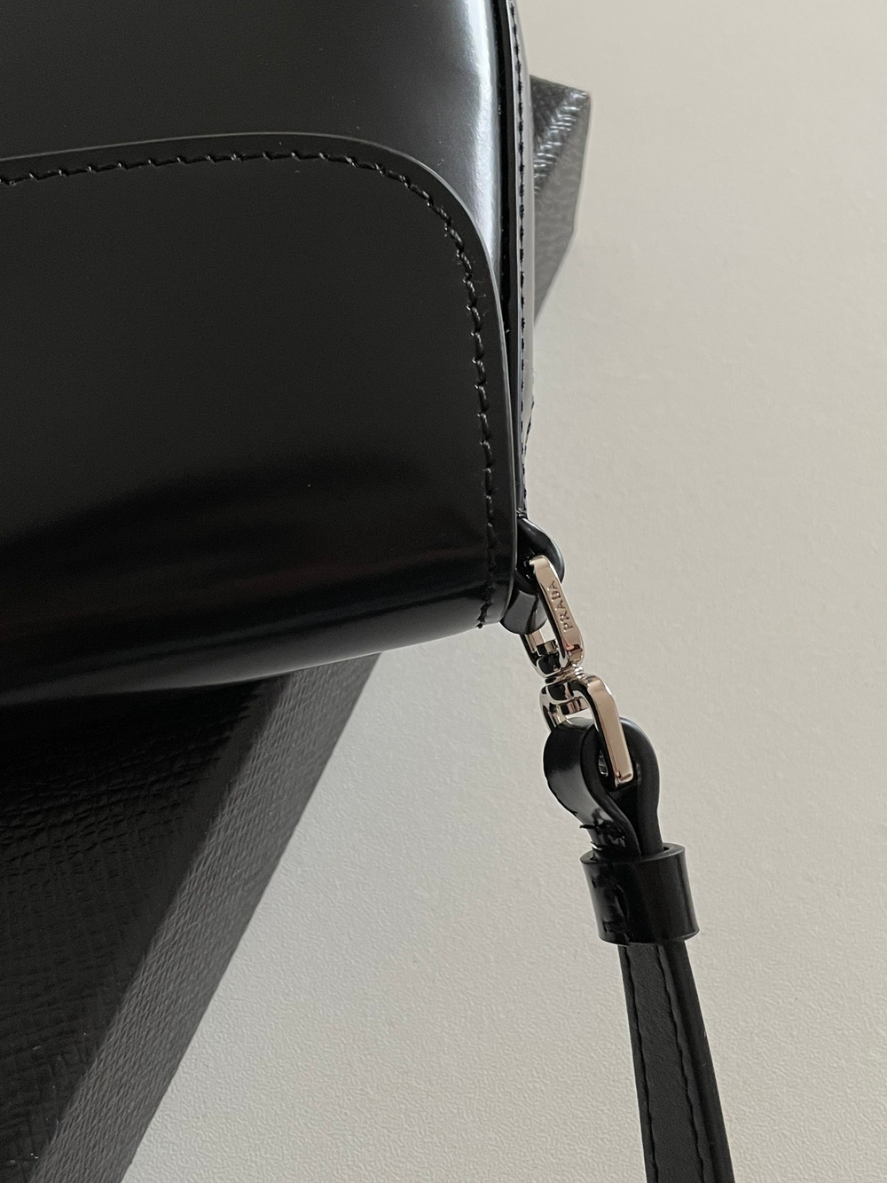 Prada Cleo 22 cm