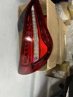 Задние фонари Mercedes-Benz CLA W117 (2017–2019) левый и правый, оригинал