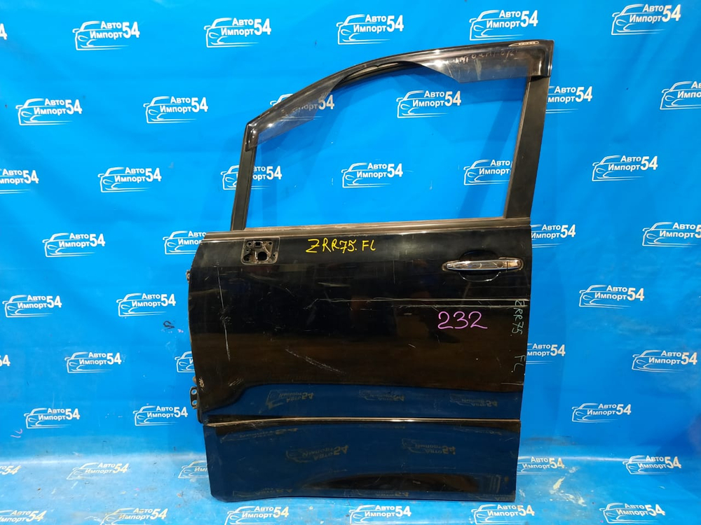 Дверь передняя левая TOYOTA NOAH 2010