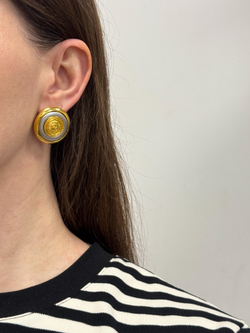 Серьги биколор Liz Claiborne