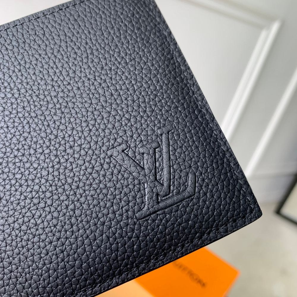 Louis Vuitton Marco Wallet