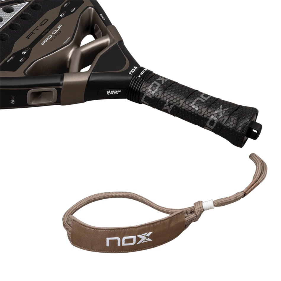 Ракетка Nox AT10 Pro Cup Hard от Агустина Тапиа, 2026