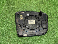 Зеркальный элемент левый Maserati Levante (16-24)