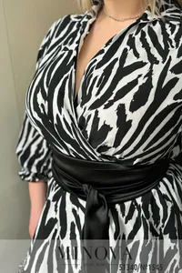 Костюм 1545-черный Minova