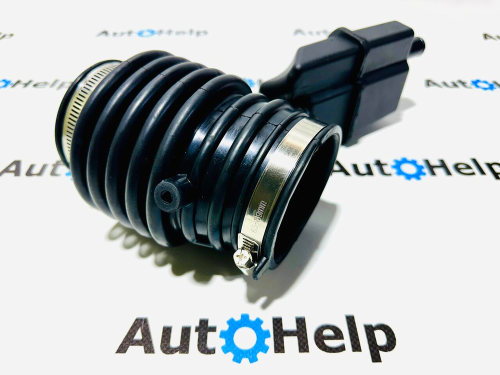 Патрубок воздушного фильтра 16576-JN00A Nissan Murano Z52 VQ35