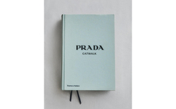 Prada Catwalk. Полная коллекция подиумных образов (на английском языке)