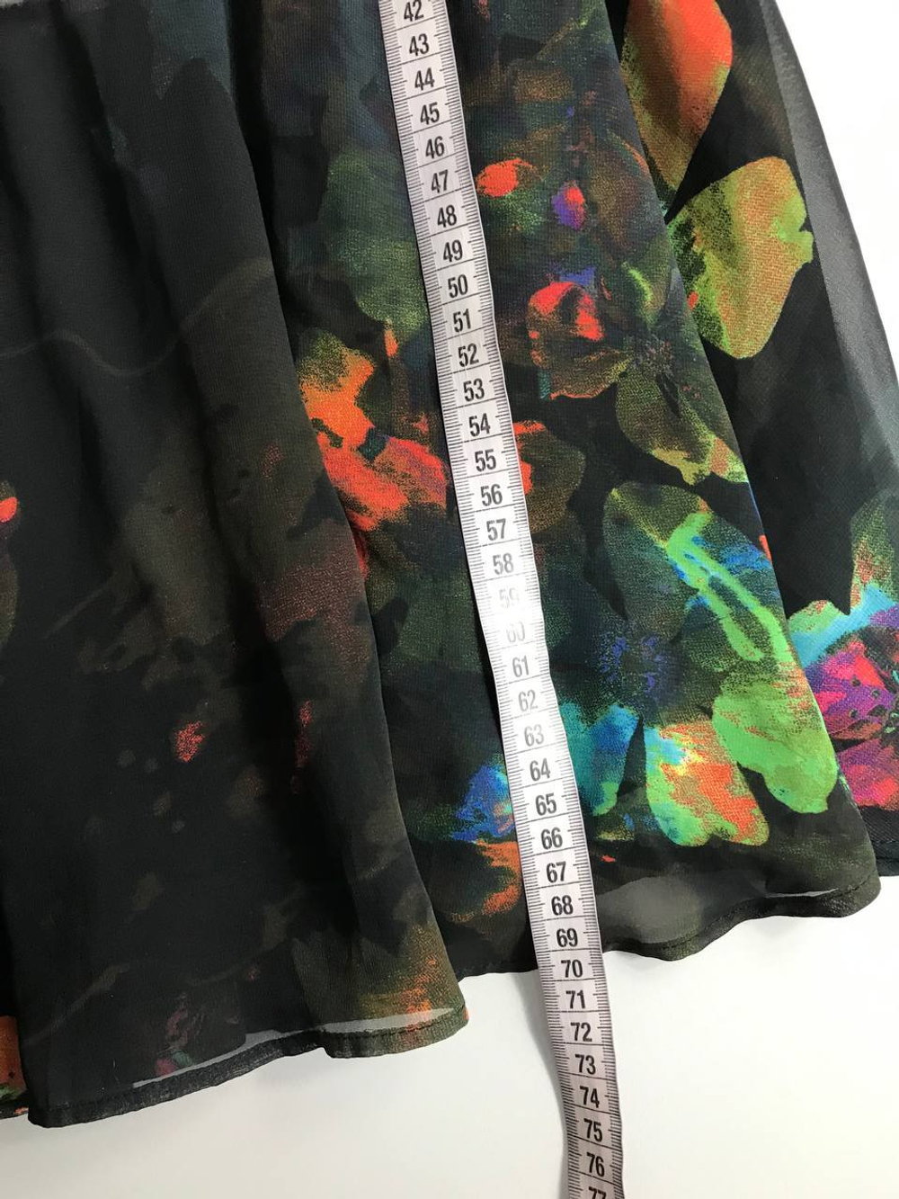 Сарафан H&M на тонких бретелях, маркировка 34, визуально 40 размер