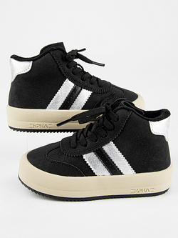 Кроссовки утепленные