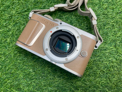 Olympus Ep-L 9