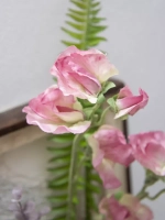 Настенная композиция с цветами в раме 51*25 см