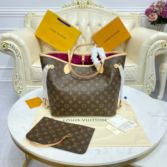 Louis Vuitton Neverfull MM