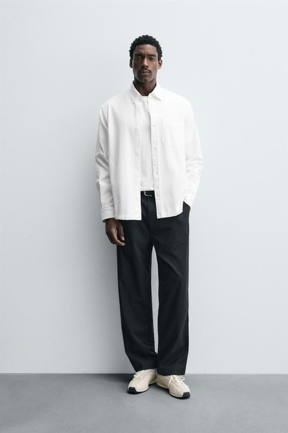 ZARA БРЮКИ RELAXED FIT СО СКЛАДКАМИ, ТЕМНО-СИНИЙ