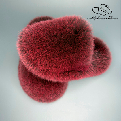 Шлепанцы из меха песца с закрытым носом | Марсала