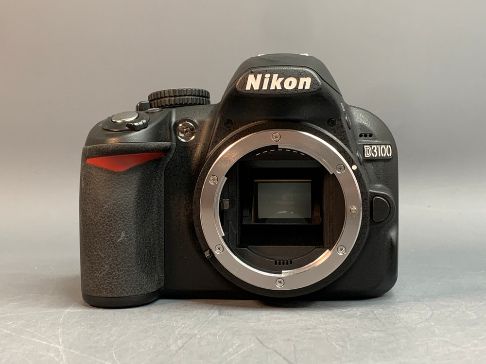 Nikon D3100 Kit 18-55mm 564 кадров