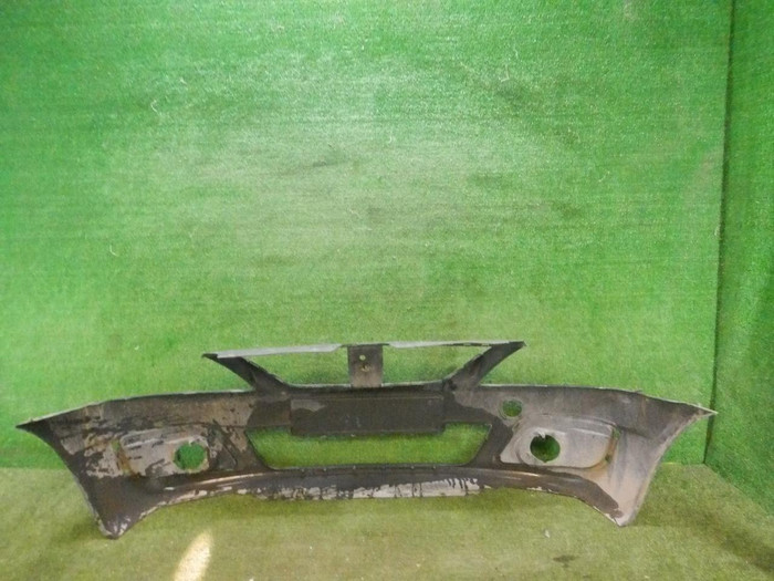 Бампер передний Lada Largus (2012-2021)