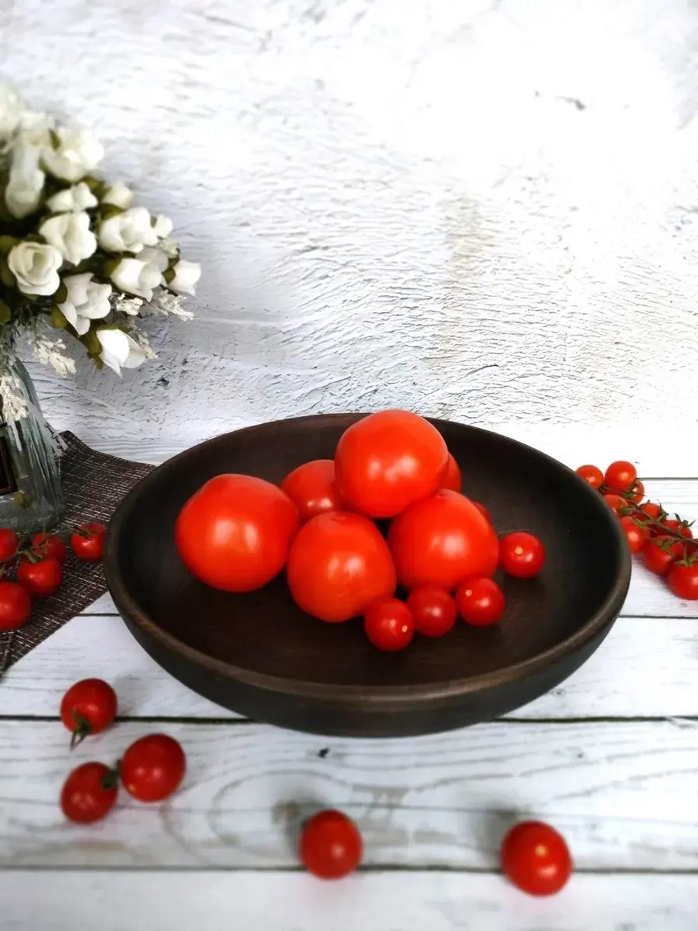 Деревянная сервировочная тарелка из кедра