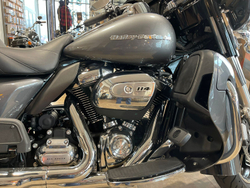 Ultra Limited 114 Harley-Davidson (FLHTK) Gauntlet Gray Metallic (2021)