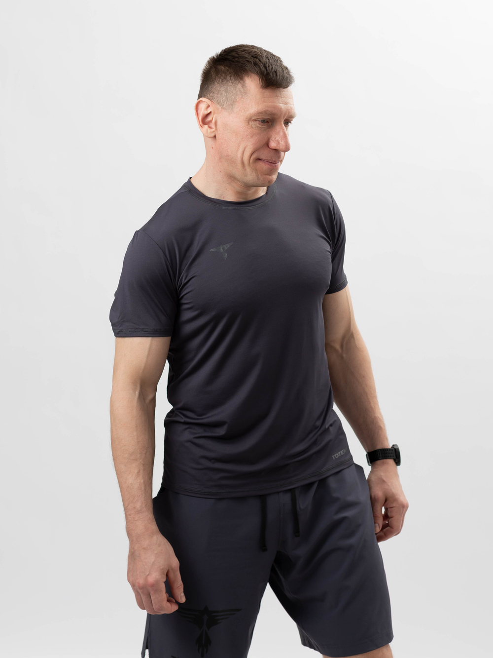 Футболка спортивная TOTEMIC CLO графит