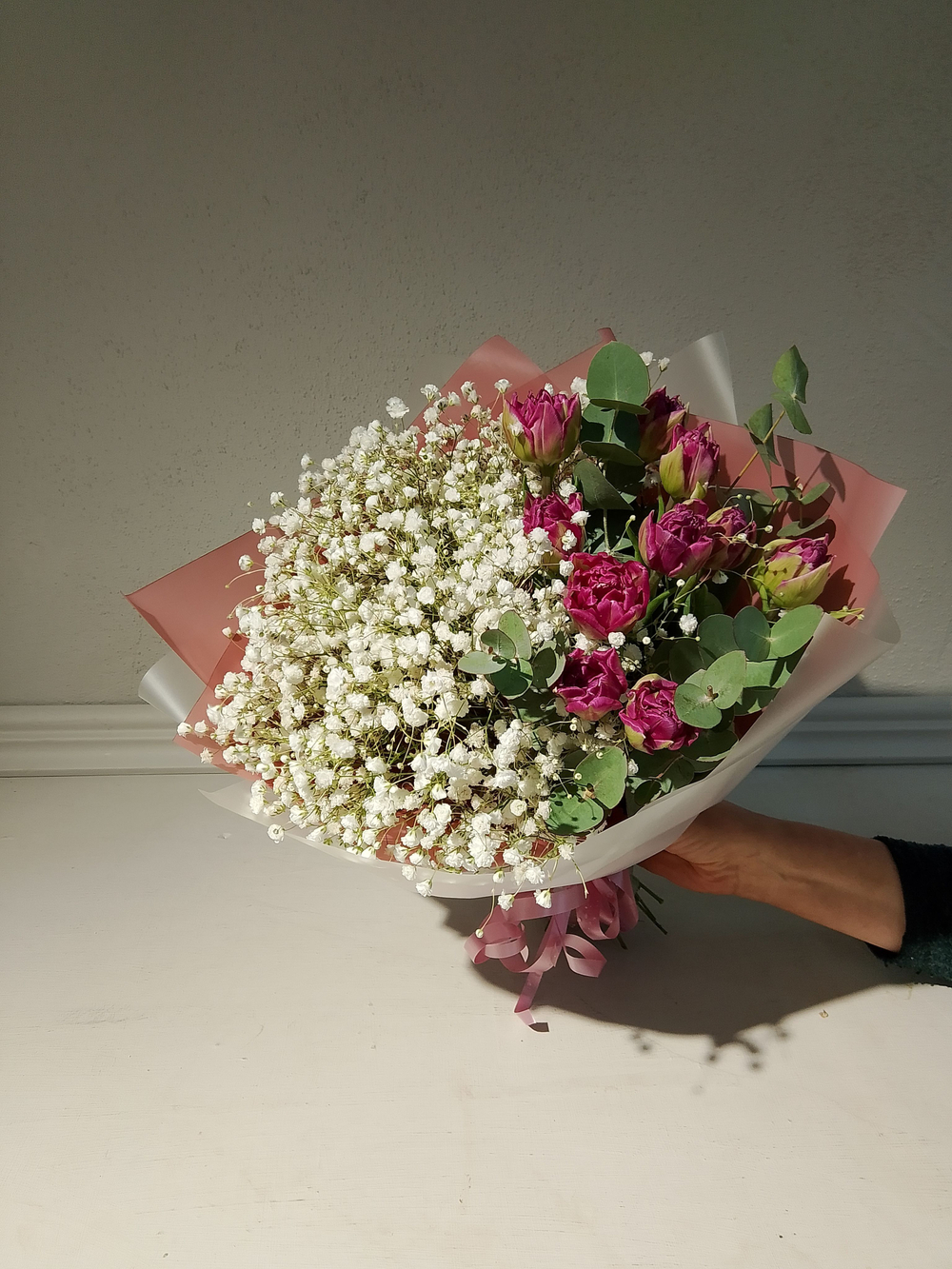 Букет из гипсофилы и тюльпанов (Сборный0002)