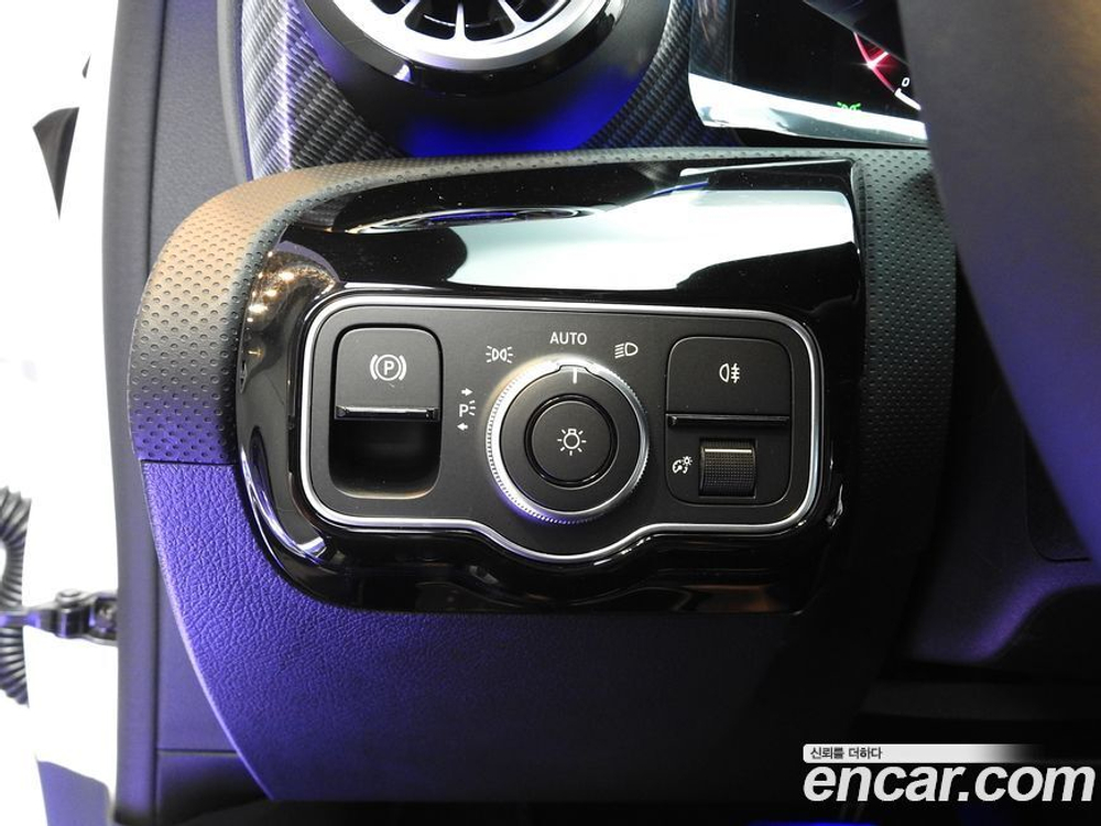 Mercedes-Benz A-Class W177 A220 Hatchback (04.2024)