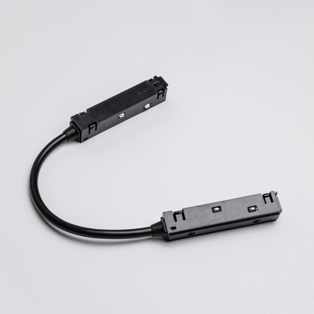 Угловой коннектор питания для магнитных трековых шинопроводов MKA-2-CPC-B Черный