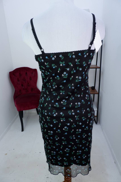 Платье в бельевом стиле с цветочным принтом, маркировка 36, визуально на 42 размер