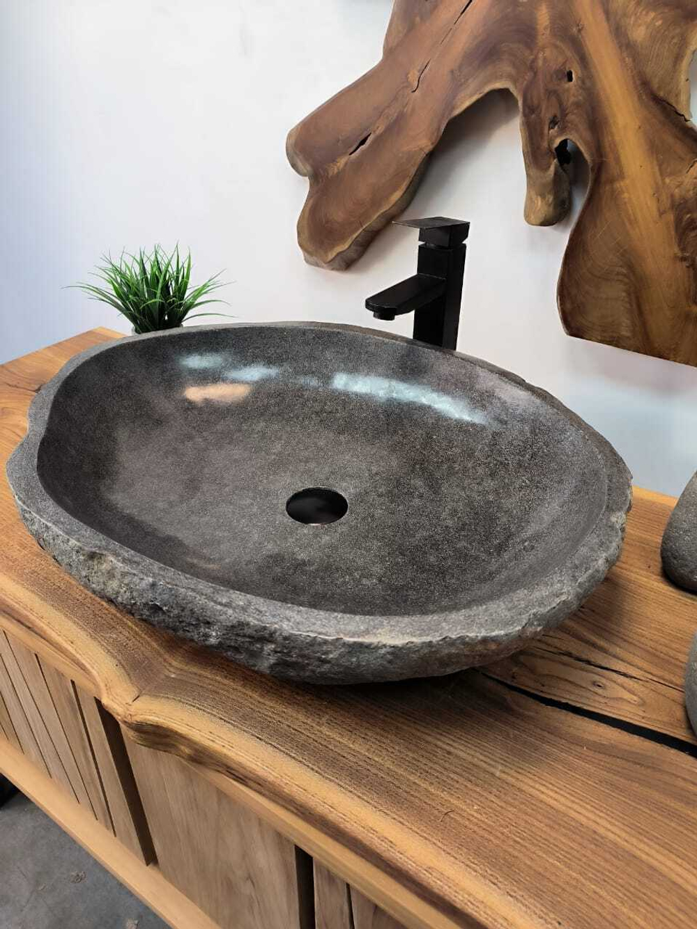 Раковина из речного камня RS-65839 64х48х15 из натурального камня