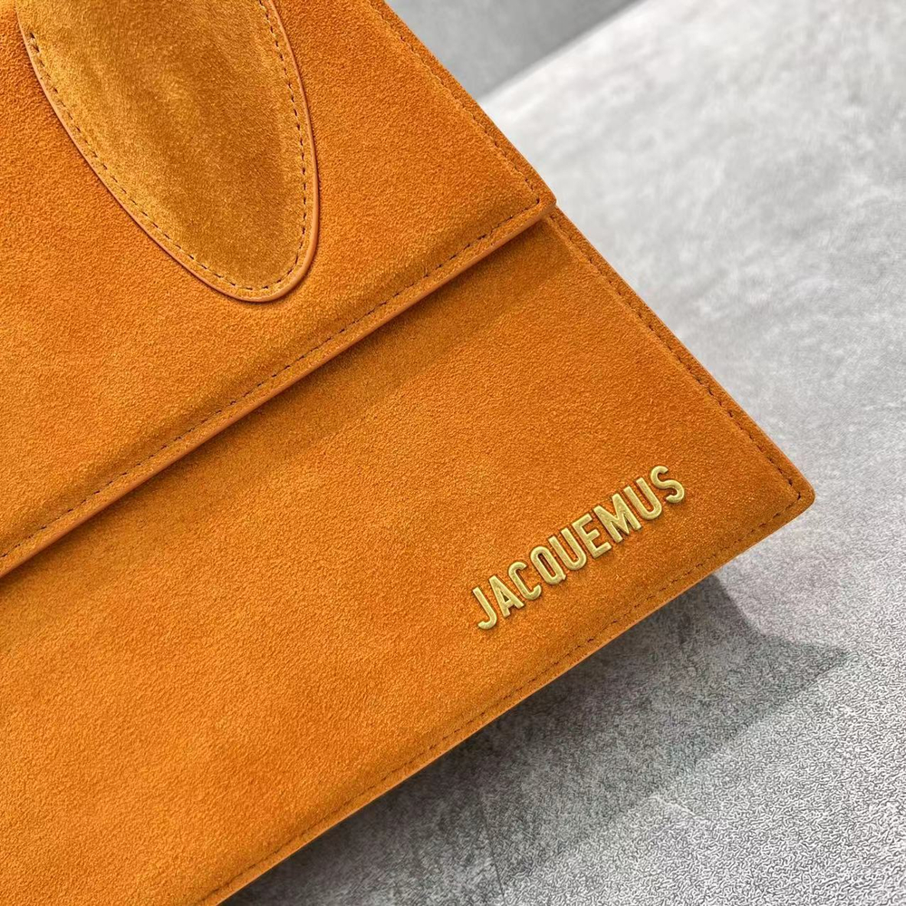 Jacquemus Le Grand Chiquito 22 cm