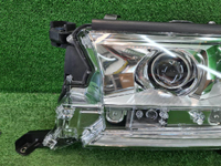 Фара левая Toyota Land Cruiser 200 (2015-2021) LED
