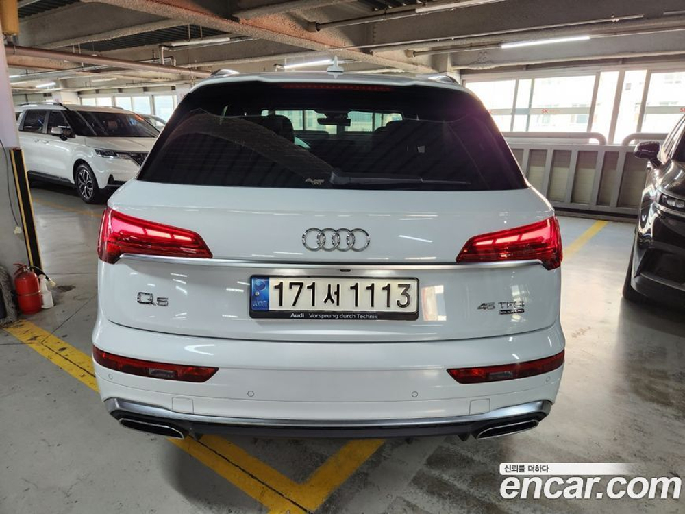 Audi Q5 (FY) 45 TFSI Quattro Premium (08.2021)