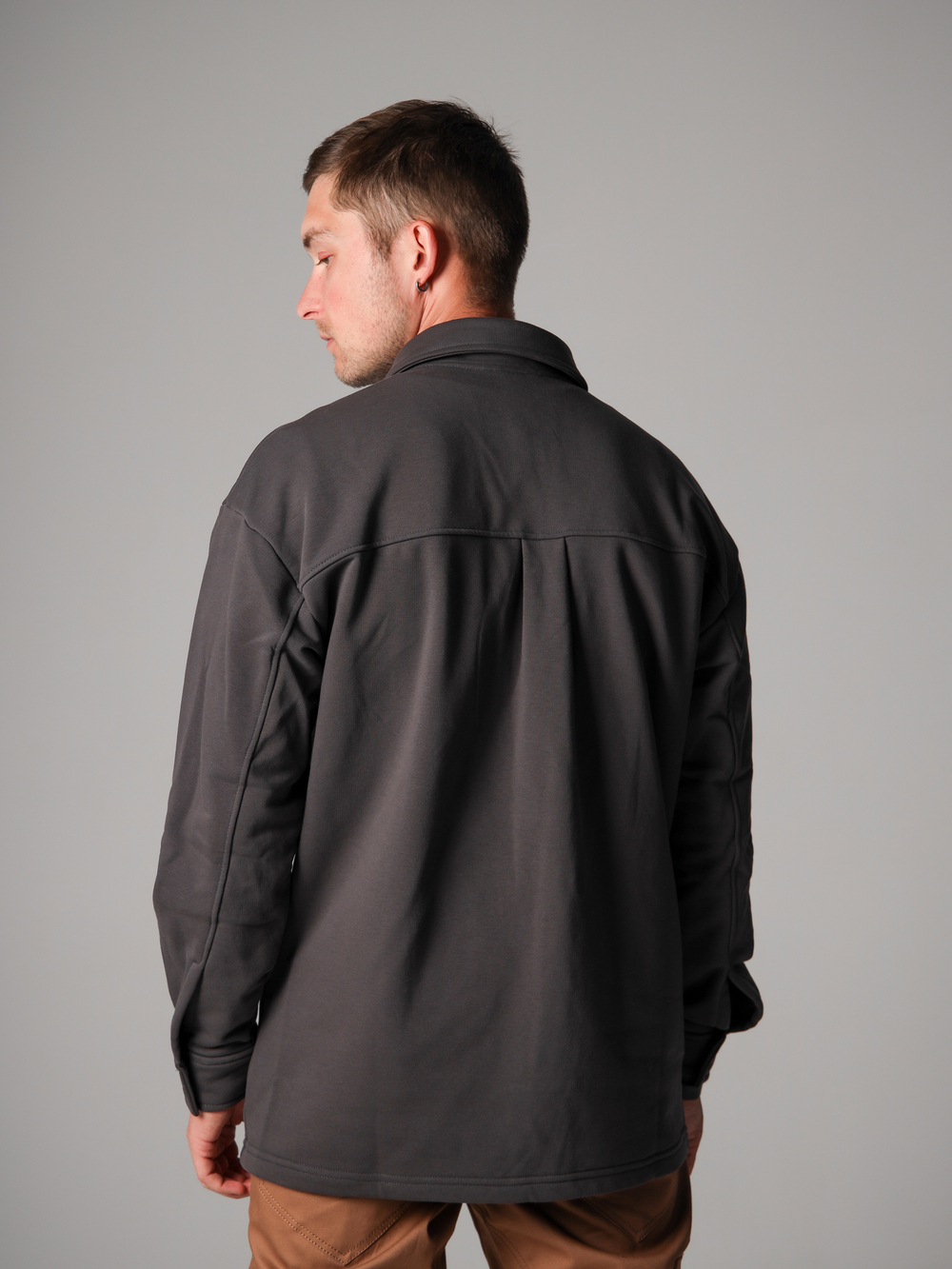 Рубашка трикотажная графит серая Город Горький