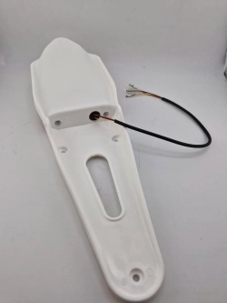 Крыло заднее белое со стоп-сигналом мотоцикл, питбайк