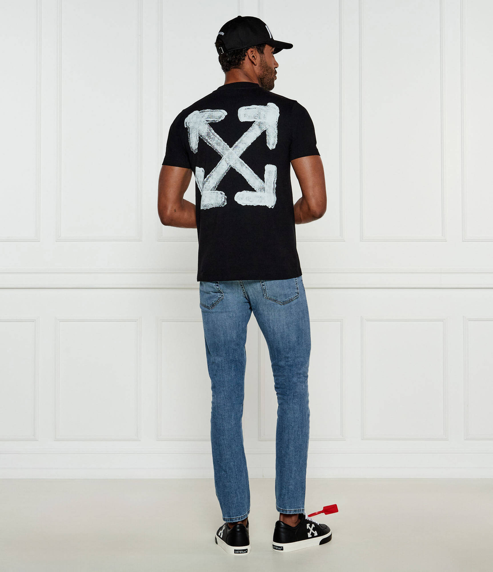 Футболка SPRAY ARROW OFF-WHITE - черный(OMAA027S 25JER00B)