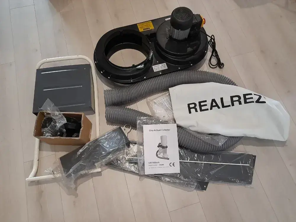 Стружкоотсос REALREZ FM200/220В / Промышленный пылесос для уборки древесных стружек 550 Вт / Вытяжка для стружки и опилок со шлангом