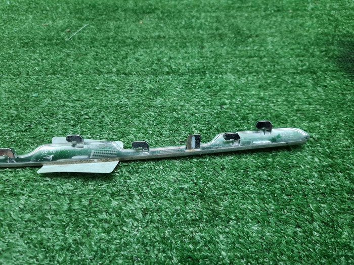 Молдинг решетки радиатора Mercedes GLC X253 19-22