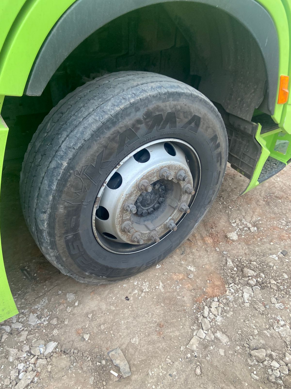 Shacman (Shaanxi) SX* 4x2 Седельный тягач SX4188YY381 (Дизельный, 12,5 л, 473 л.с., АТ)