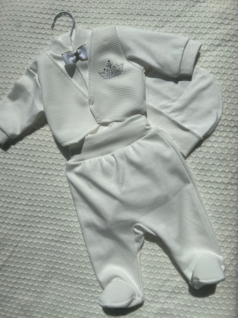 Трикотажный комплект для мальчика (кофта, ползунки, шапочка) Артикул: 0304И (Размер: 62)