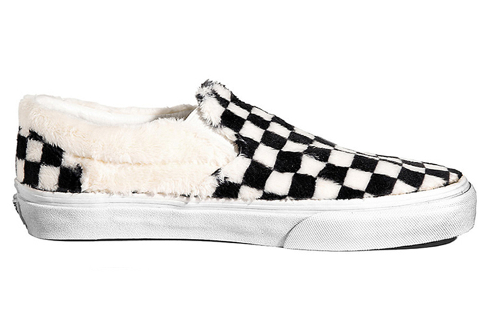 Vans slip-on sherpa' wear-resistant wrapping low-top sneakers for men and women in the same style black and white