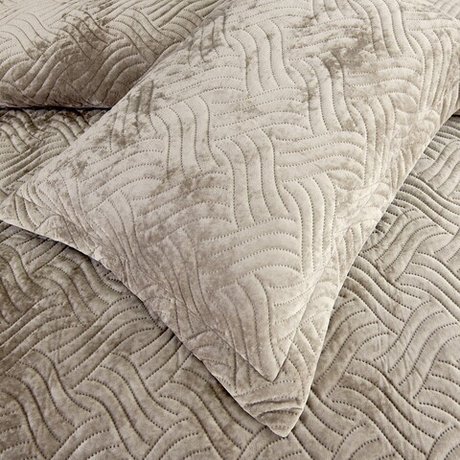 Покрывало 160x220 Sofi De MarkO Деварта бежевое