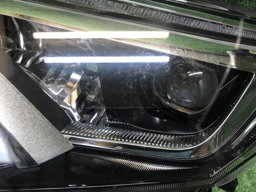 Фара левая Toyota Rav 4 CA40 (2015-2019) LED