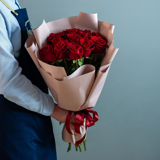 Букет из 11 красных роз Эквадор премиум упаковке