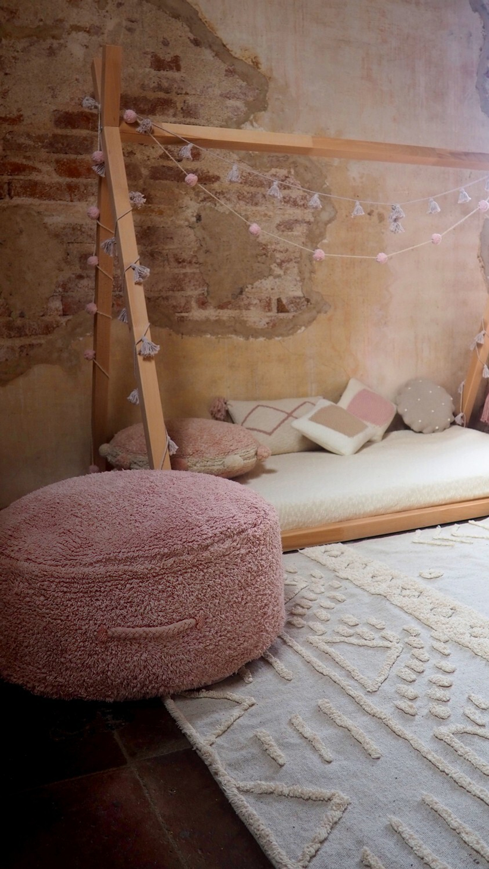 Подушка Lorena Canals Floor Cushion Bubbly Vintage Nude (Ø48 см)